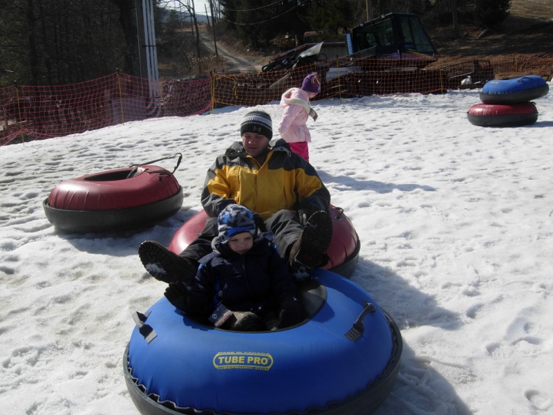 Camelback snowtubing ski 2012